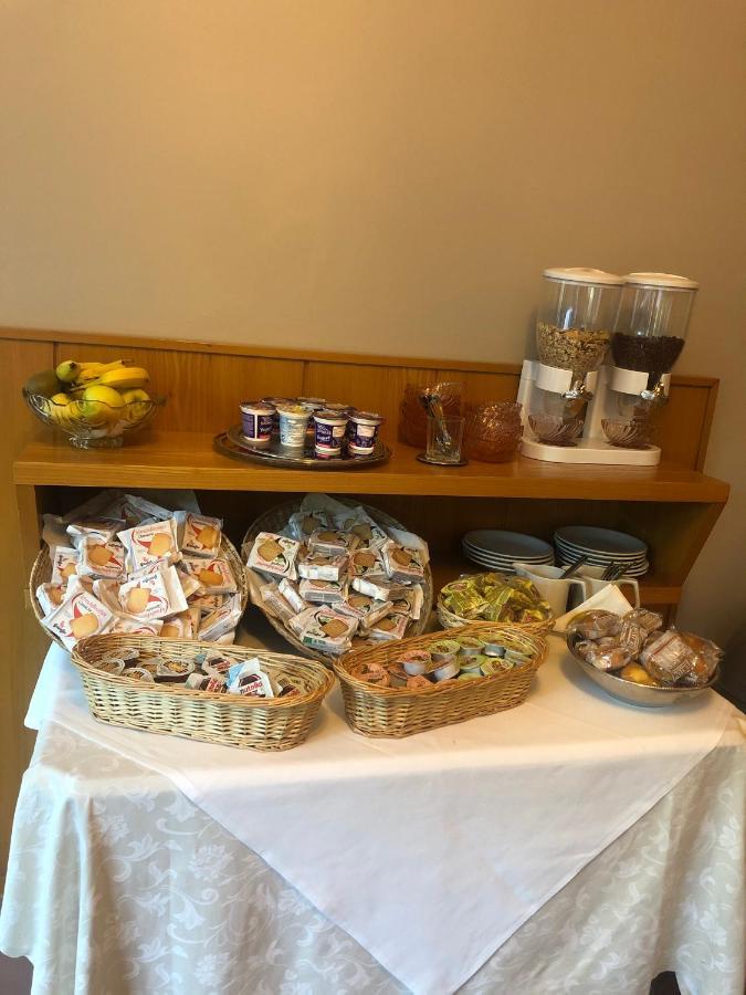 Albergo Casa Dell'Ospite Brescia Zewnętrze zdjęcie
