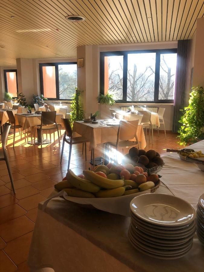 Albergo Casa Dell'Ospite Brescia Zewnętrze zdjęcie