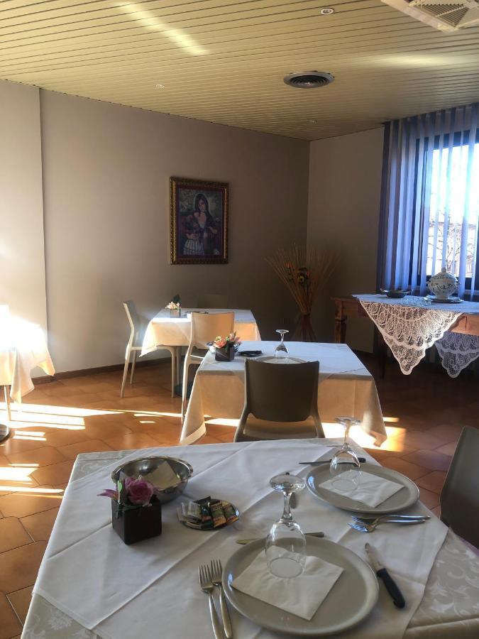 Albergo Casa Dell'Ospite Brescia Zewnętrze zdjęcie