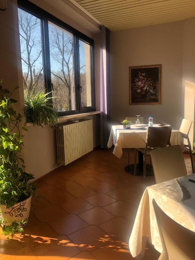Albergo Casa Dell'Ospite Brescia Zewnętrze zdjęcie