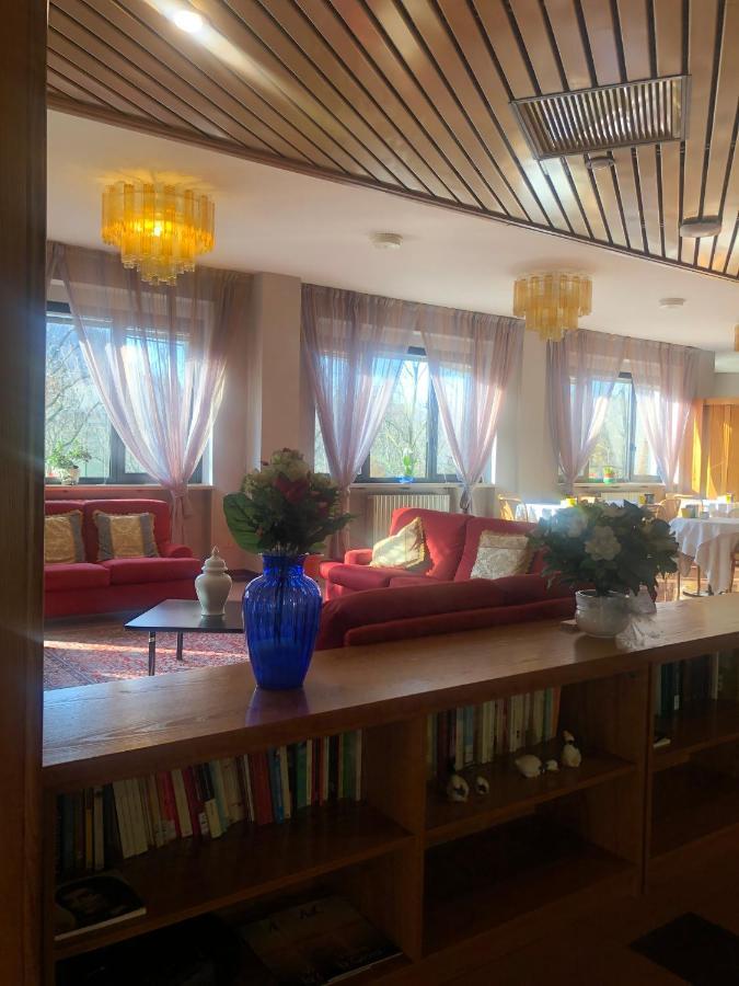 Albergo Casa Dell'Ospite Brescia Zewnętrze zdjęcie
