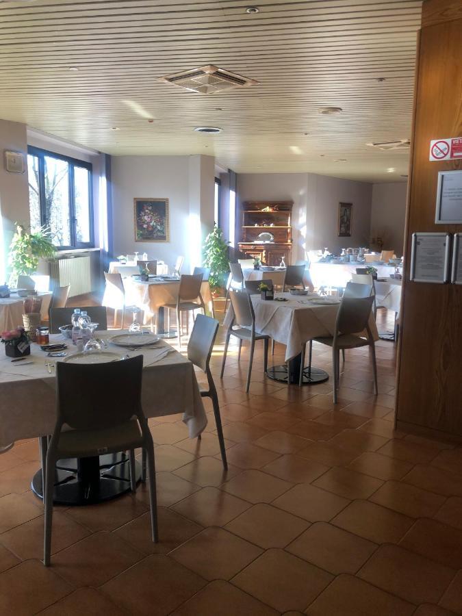 Albergo Casa Dell'Ospite Brescia Zewnętrze zdjęcie