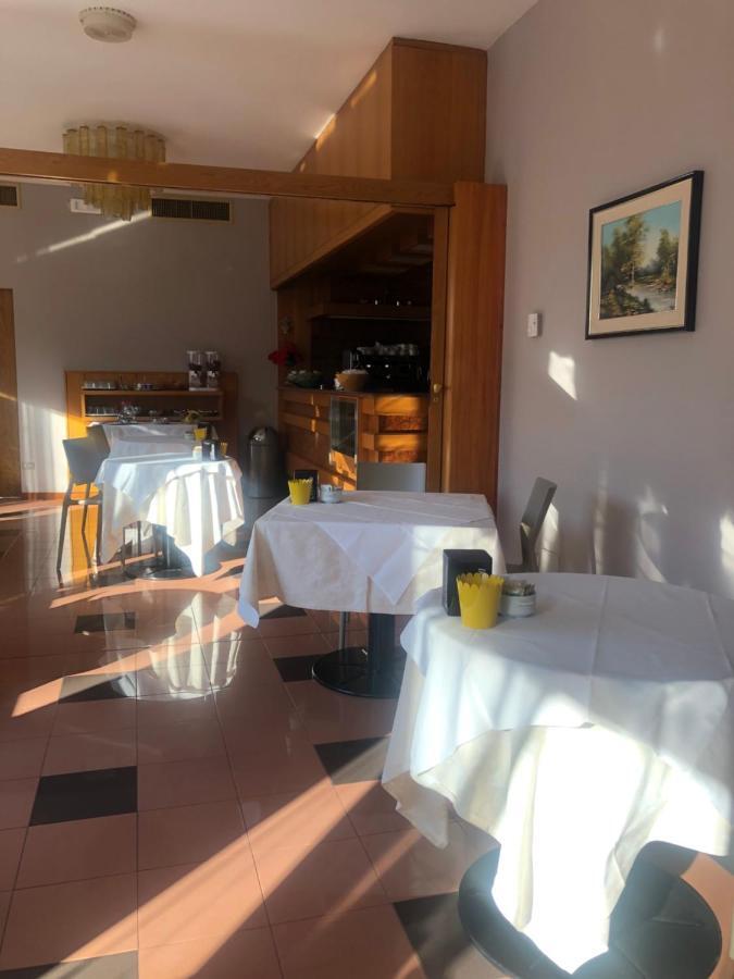 Albergo Casa Dell'Ospite Brescia Zewnętrze zdjęcie
