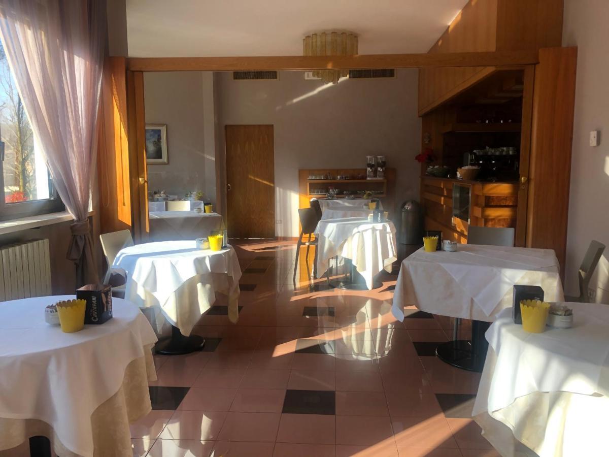 Albergo Casa Dell'Ospite Brescia Zewnętrze zdjęcie